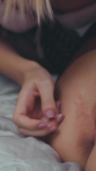 Sexo com Mia Julia!