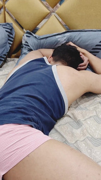 Stepdad Sex with Stepdaughter on Pretext of Oil Massage Stepfather by Stepdaughter on the Pretext of Oil Massage