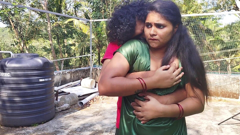 Vaigavarun45: Out Door Sex, Vaishnavy and Sharun Raj Out Door Romance...