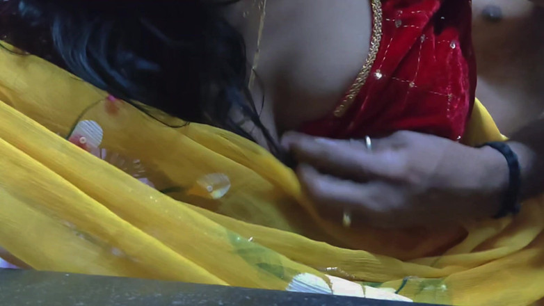 Hotpooja86900: Bhabhi dikongkek gaya doggy oleh lelaki kuat