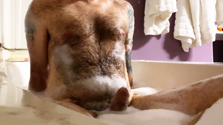 Hairy Wolfe: Rub a Dub Dub a Handsome Hairy Horny Stepdaddy in...