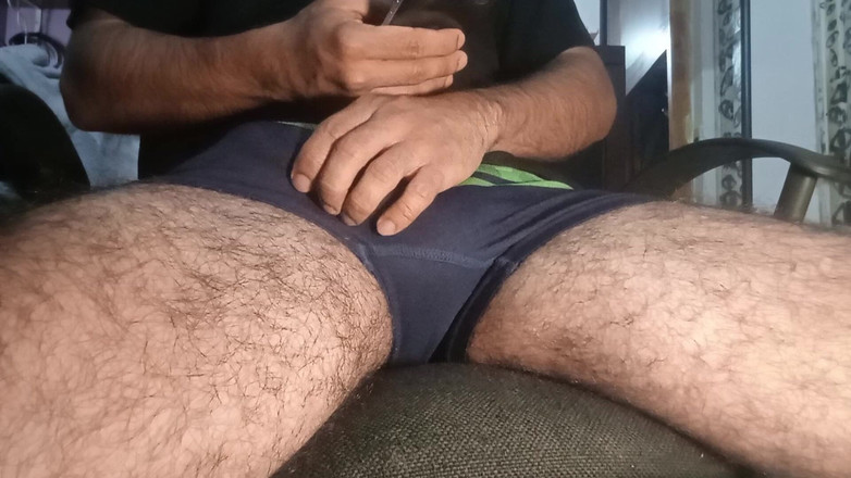 cry_santos: 왓패드에서 팬픽을 읽다가 흥분해서 결국 자위까지 하게 돼요