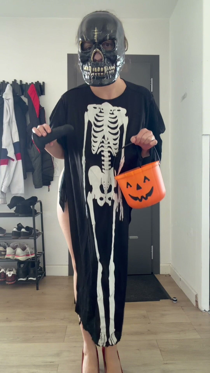 Faucettes: Subscribe Mym Fan Faucettes Halloween 2026