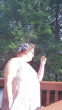 Ma's smokin' en curlers