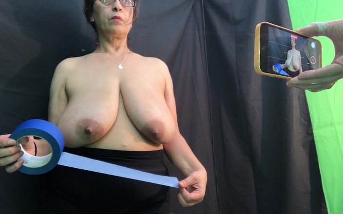 VeeVee Vixen: Tette cadenti filmate selfie cam