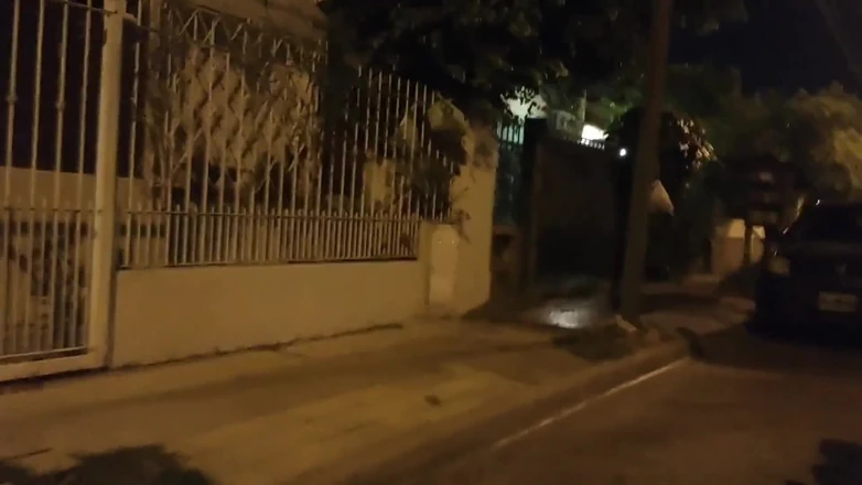 Activecouplearg: Cewek jalang ini lagi jalan-jalan sambil bugil di jalan bagian 1