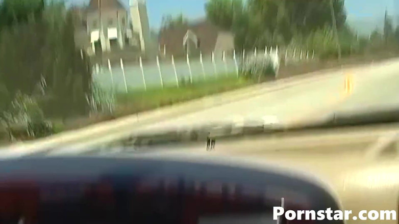 Pornstars: Głębokie gardło Obciąganie i cipka jebanie z Nikki Benz