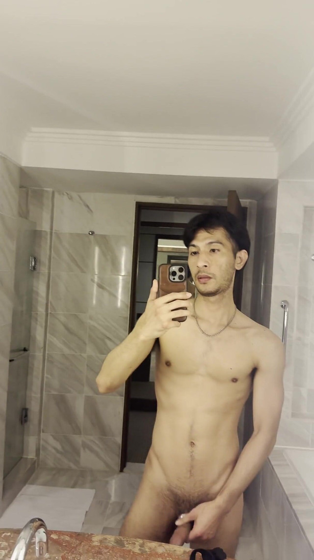 Twinks Big Dick (Mike Laurent)