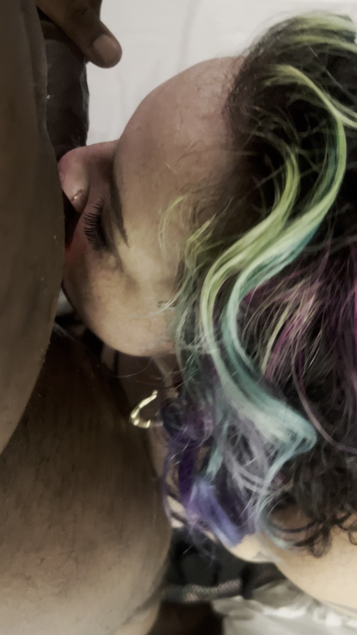 JFeverr: Gola profonda nero