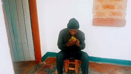 Romantic xxx: Ara sıra yiyorum