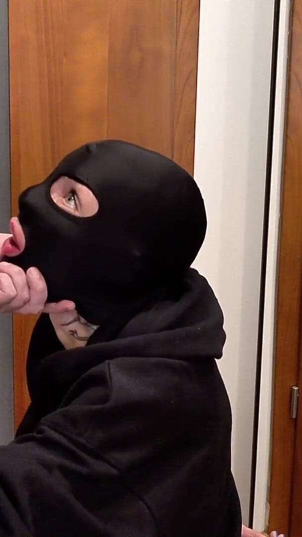 Slutwife Club: Секс-бот проект програмування замаскований горло Vilja в мою слухняну функціональну пизду в роті