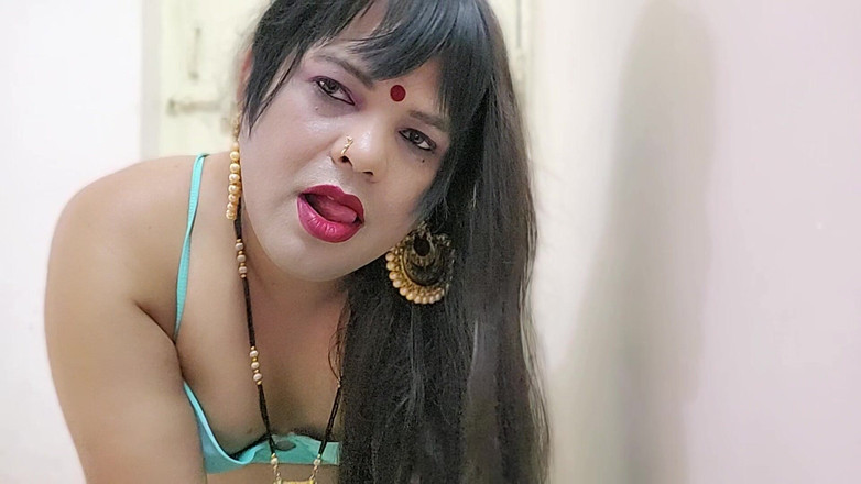 Indiansissychubby: Trước khi đụ tôi rất hứng tình ngọt ngào, tôi thích...