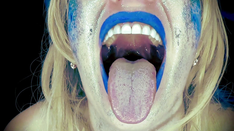 Goddess Misha Goldy: Жорстока сирена налякає вас і проковтне живцем