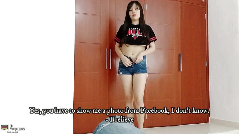 Emma vict: Söt tjej ger en bra avsugning till sin pojkvän sperma...