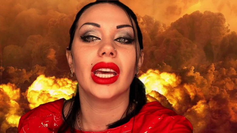 Goddess Misha Goldy: 在魔鬼里面！吞噬恋物癖！