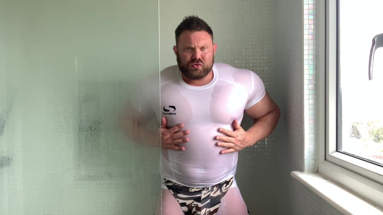 Jack stacked: Aftrekken in Lycra met aftellen van sperma