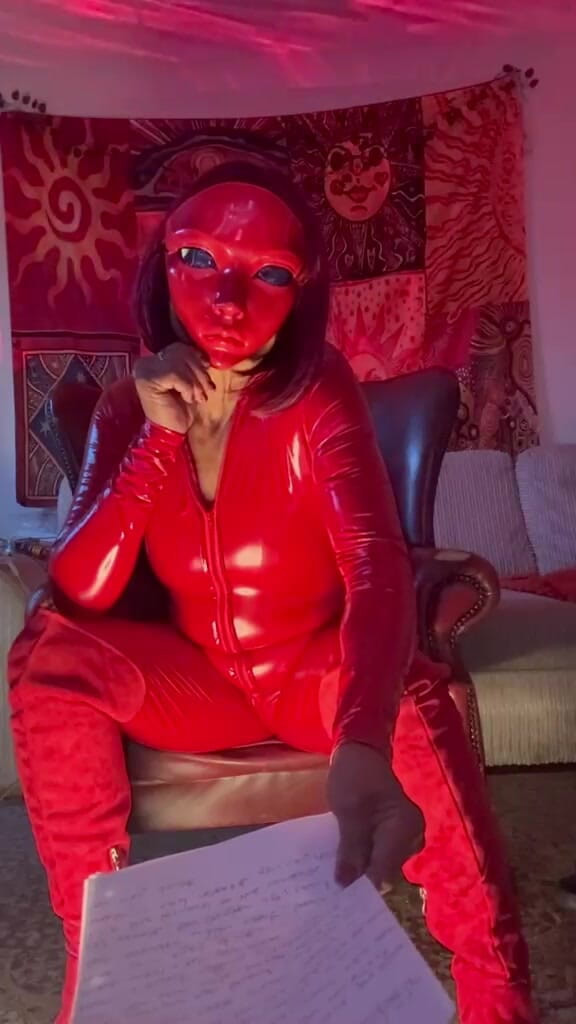 blackberrymilf: Rosso Di Raso