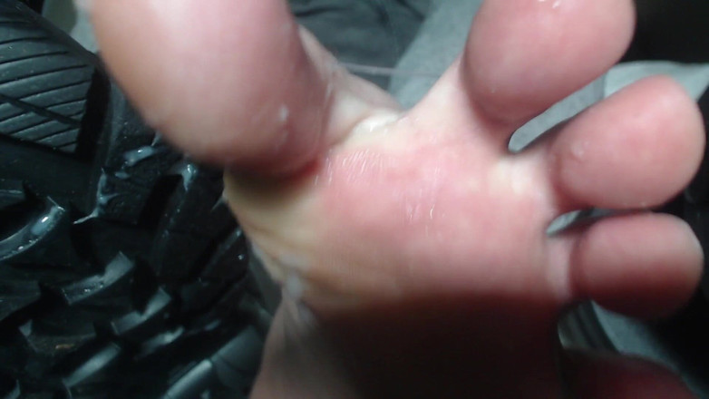 Hunky time: Dominant with Legs and Sperm