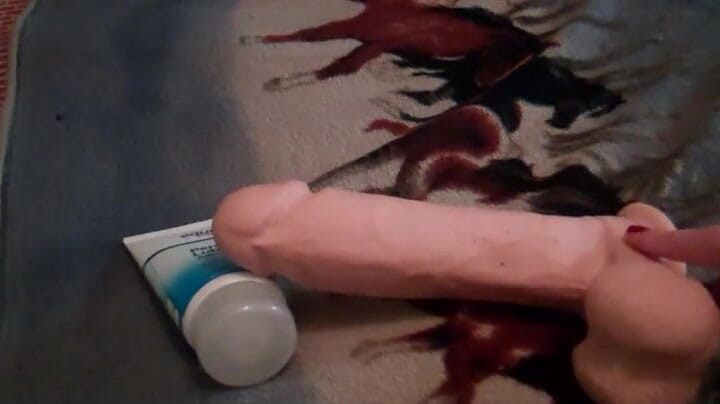 Scarlet Vixen: Tachinare cu labă cu jucărie