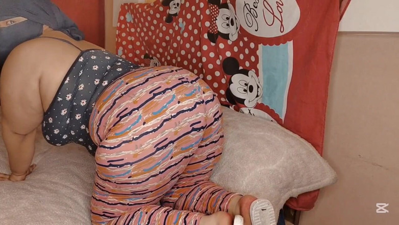 moonx: Nick, frau, hinckt sich in ihre große vagina und sie...