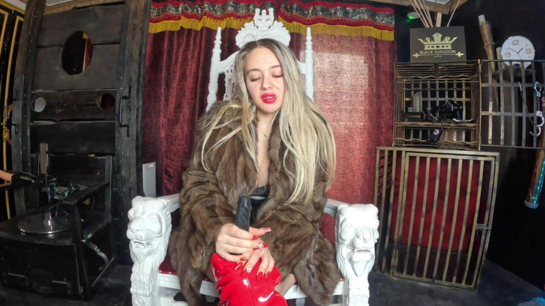 Queen_of_BDSM: Astăzi conduc pula sclavului tău!
