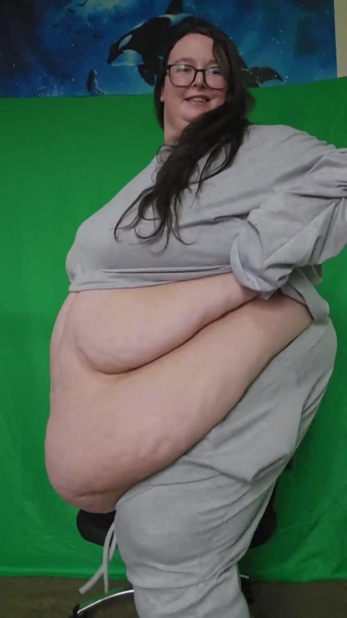 SSBBWLadyBrads: Fat SSBBW Goddess Clothes Try on
