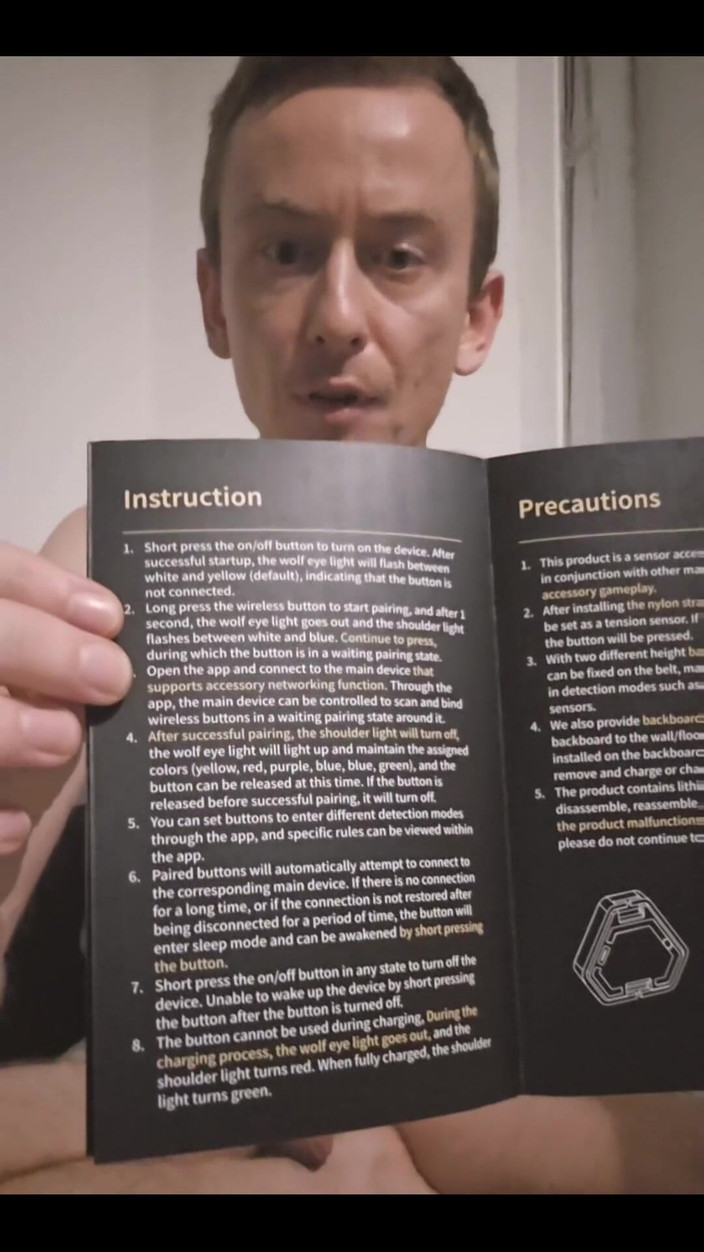 The Max Powers: Kutu Açılışı