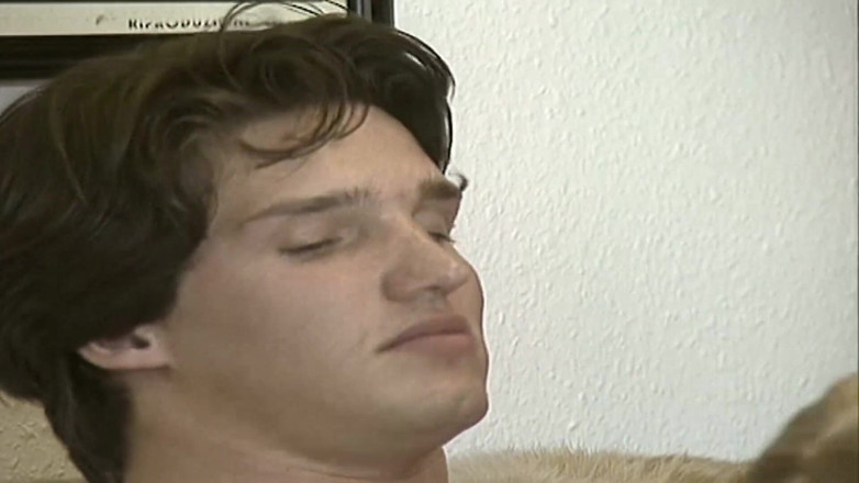 Vintage Climax: Kuszący milf dmucha twardego kutasa faceta