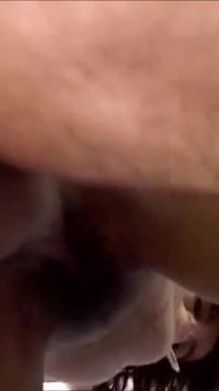 J'ai claqué ma bite dans la chatte de cette MILF consentante