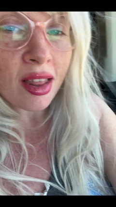 PaintedRose: क्या हम करेंगे? खींचो और इसे पीछे की जगह पर ले जाओ?