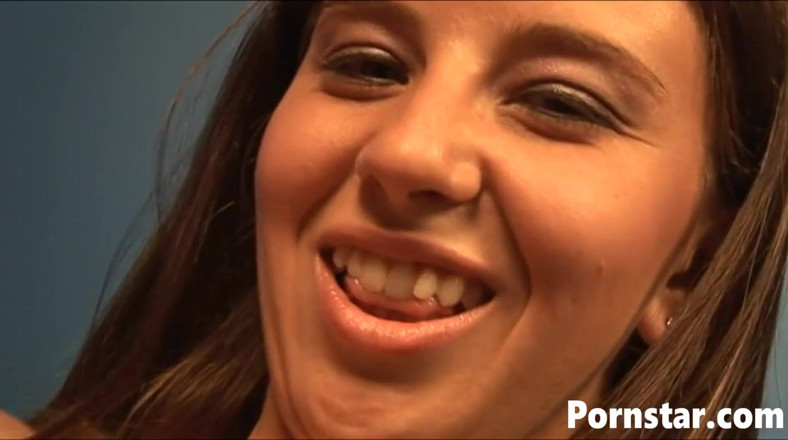 Pornstars: Pretty teen Kelly Kline strokes two cock and gets cummed