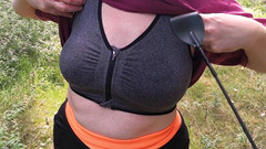 Bouncy Tits Action: 森で乳首鞭打ち 267