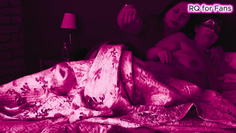 Riderqueen: Vidéos pour fans, initiation lesbienne, exploration avec une amie, scènes