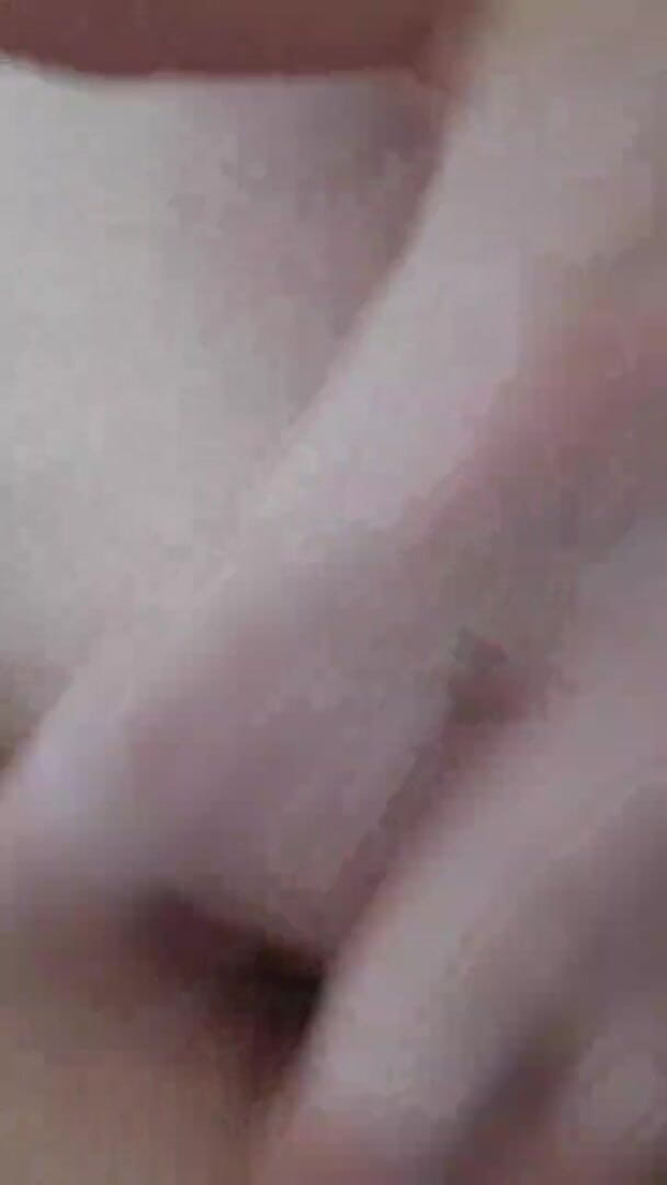 Nylon crossdresser Fiona: Live cut from cam4 show