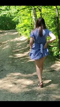 Это новое платье удобно для съемки контента