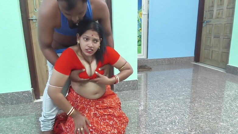 Sona bhabhi: Beautiful Indian Bengali Saree Wali Bhabhi Face Fuck Blowjob Cum...