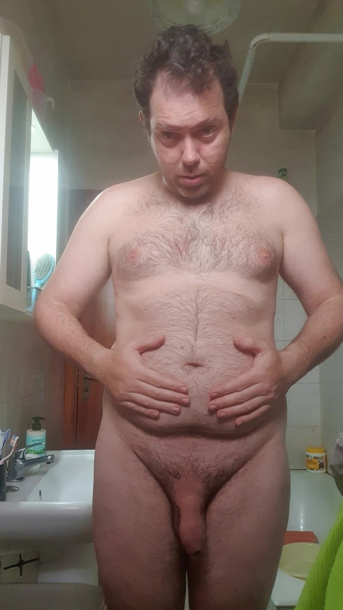 Mirko2589: Wszystko nago w domu