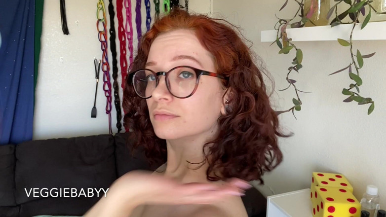 Veggiebabyy: Hra s nahou Kudrnatými zrzými vlasy