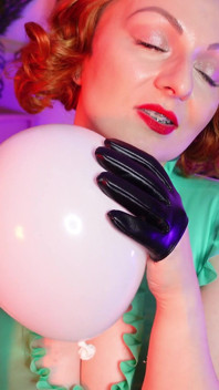 Airballoon latex fetisj video, femdom pov vernedering