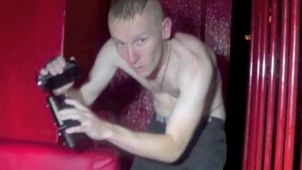 Sex humiliation with french lads: Orgia di gang bang nel retro ublico con ragazzi gay