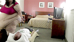 Full Weight Productions: Bigmommakat ukazuje malou Norku, která má šéfa