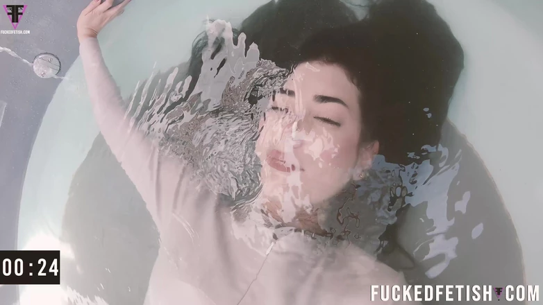 Fucked fetish: 4K First Latin Goddess Undergold Bplay Swinsuit Water