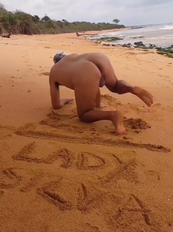 Ladysilvas: Ladysilva hete kont op het strand