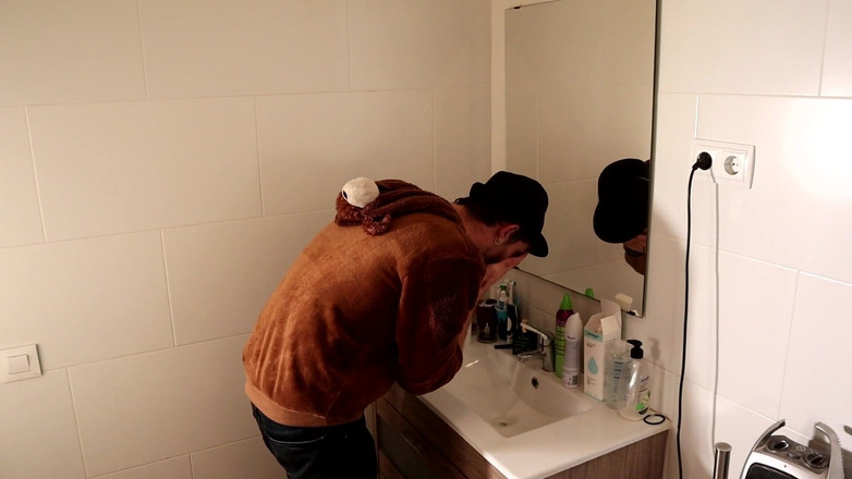 Magia Rosa: No Puede Esperar a Ir Al Baño En Una Fiesta