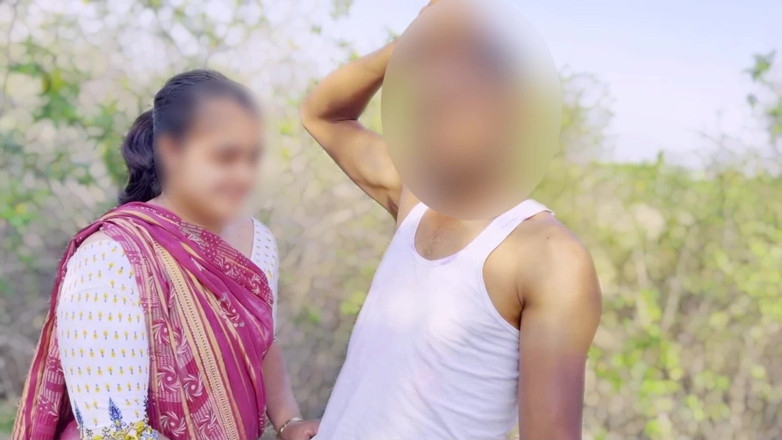 Your_aisha: Chica india del pueblo follada en la selva bhabhi follada...