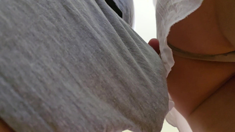 Venus and rider: Dotkni se nadržené cizince, vsunutí jeho ptáka do jejích kalhotek...