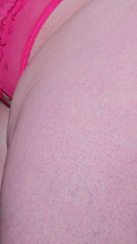 Fodendo uma garota com uma buceta virgem apertada eu gozo dentro dela gemendo rico como uma prostituta close-up baby