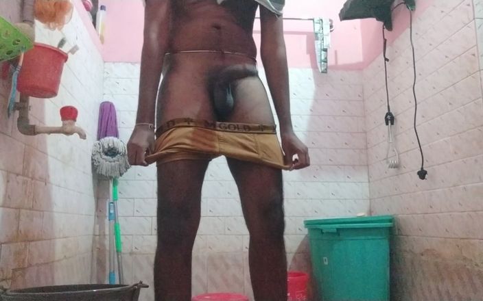 Tamil 10 inches BBC: Сексуальна сесія ванни