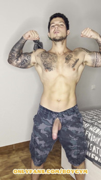 Military Cums No Hands