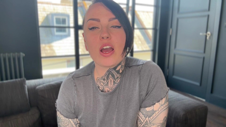 Miss Valentina: Ballbusting-anweisungen